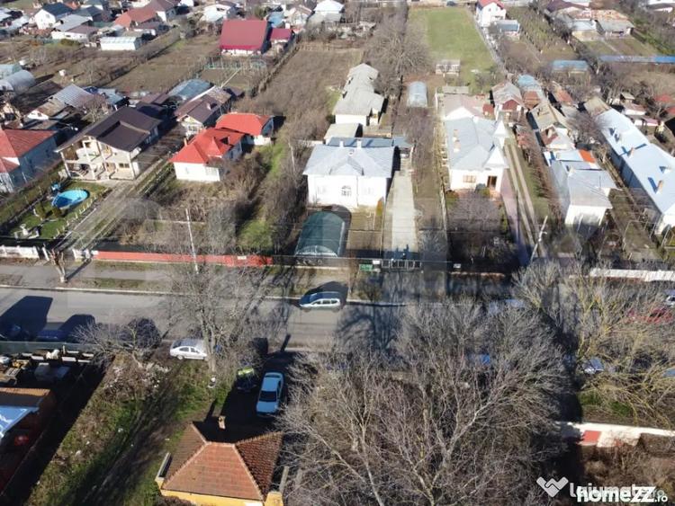 Casă cu 4 camere cu Teren 809 Mp în Central