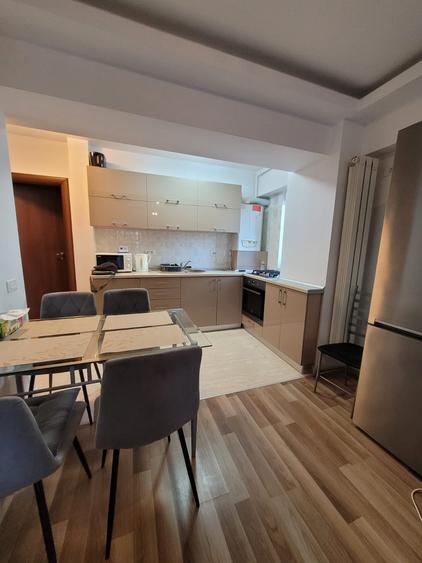 Apartament cu 2 camere semidecomandat în Central