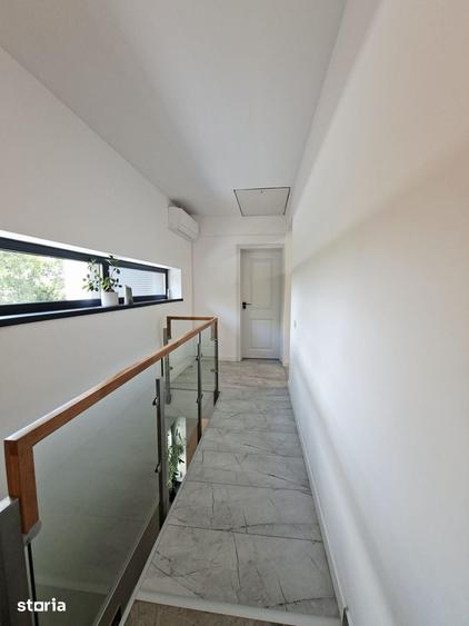 Casă cu 4 camere cu Teren 362 Mp în Berceni
