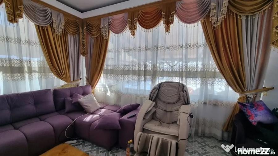 Casă cu 7 camere cu Teren 580 Mp în Fundeni