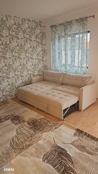 Casă cu 5 camere cu Teren 226 Mp în Odăi