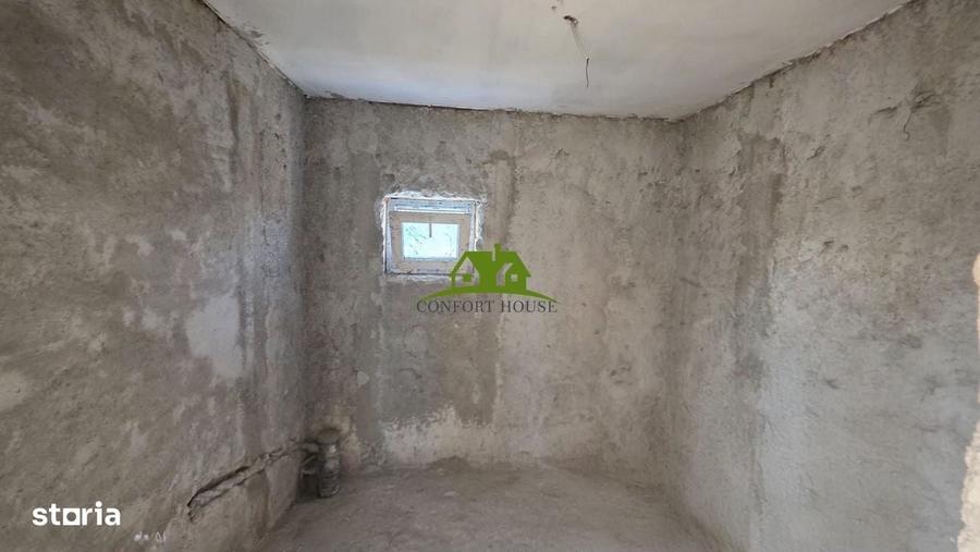 Casă cu 4 camere în Bistrița