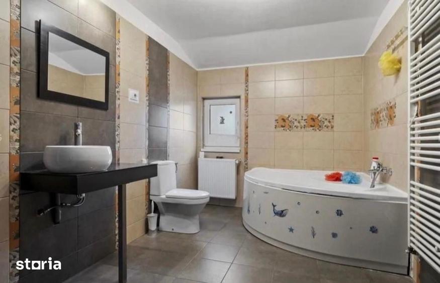 Casă cu 4 camere cu Teren 562 Mp în Balotești