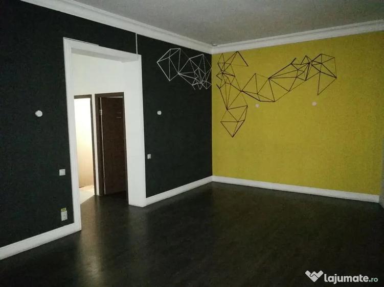 Spațiu comercial, de 330 mp, în P-ța Rosetti