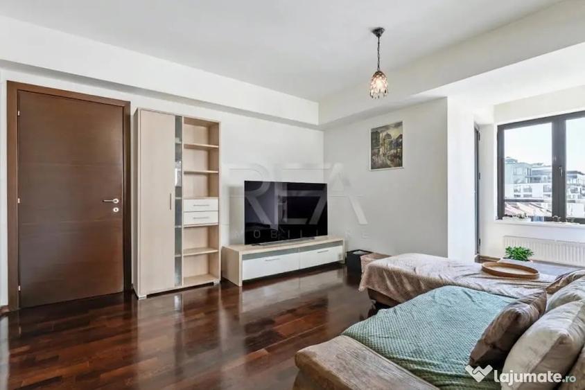 Apartament cu 3 camere semidecomandat în Titulescu