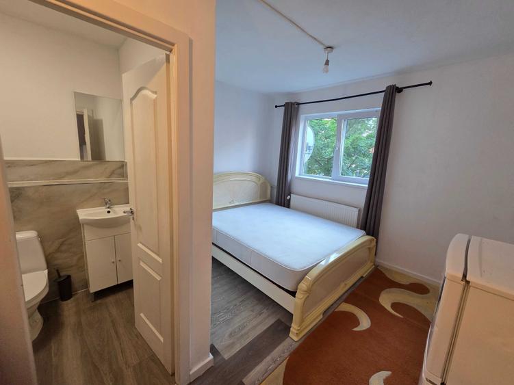 Garsonieră decomandată în Buziașului