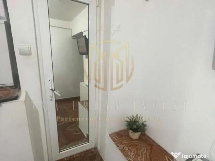 Apartament cu 3 camere decomandat în Mărgeanului