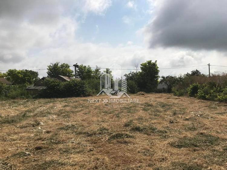 Teren Construcții intravilan de 1864 mp, în Lunca
