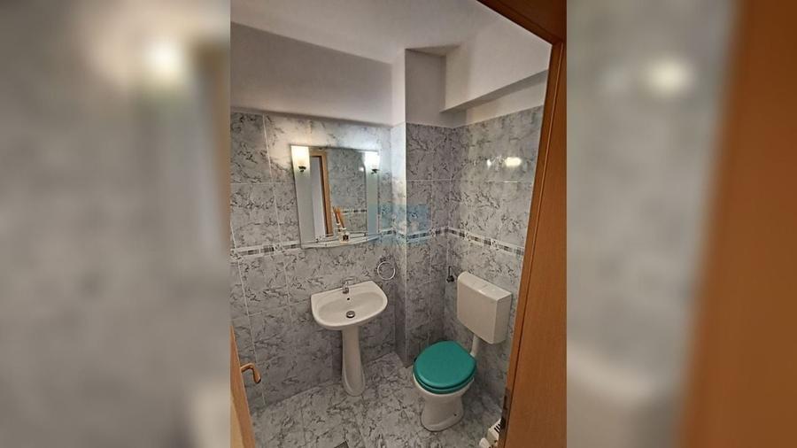 Apartament cu 3 camere semidecomandat, mobilat în Gheorgheni