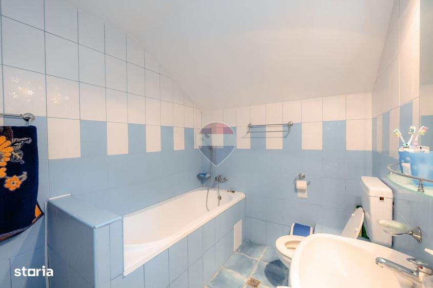 Casă cu 4 camere în Drăganu
