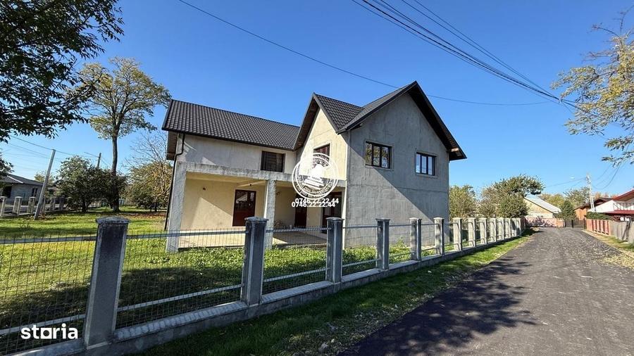 Casă cu 4 camere în Bosia