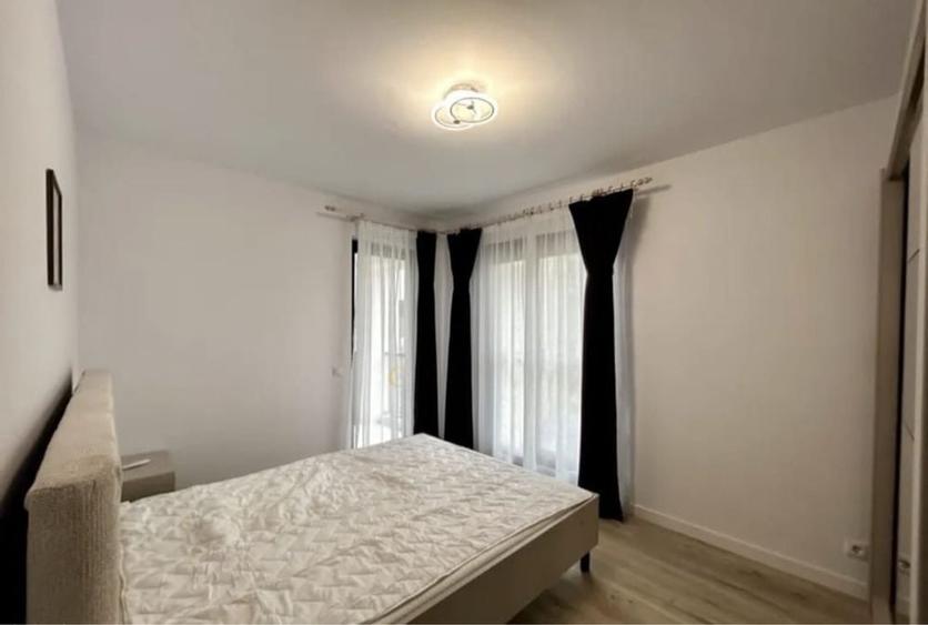 Apartament cu 2 camere semidecomandat în Florești