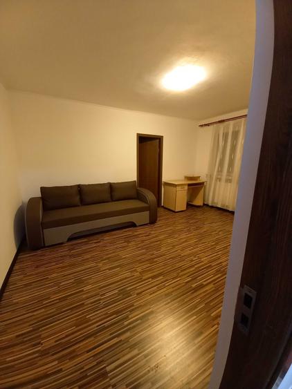 Apartament cu 2 camere semidecomandat în Nord