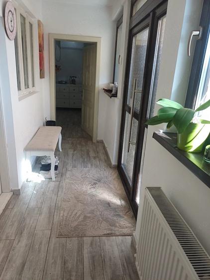 Casă cu 4 camere cu Teren 250 Mp în Exterior Vest