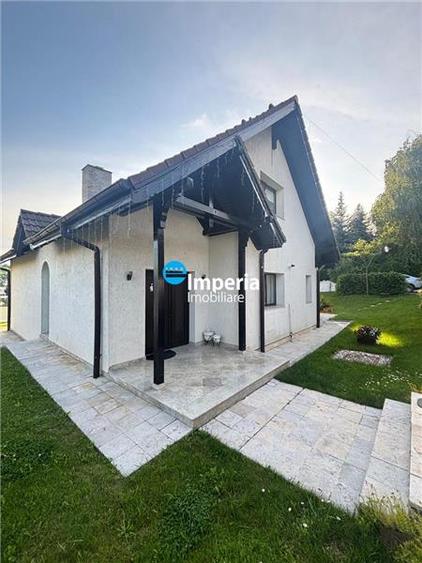 Casă individuală cu 4 camere cu Teren 830 Mp în Bucium