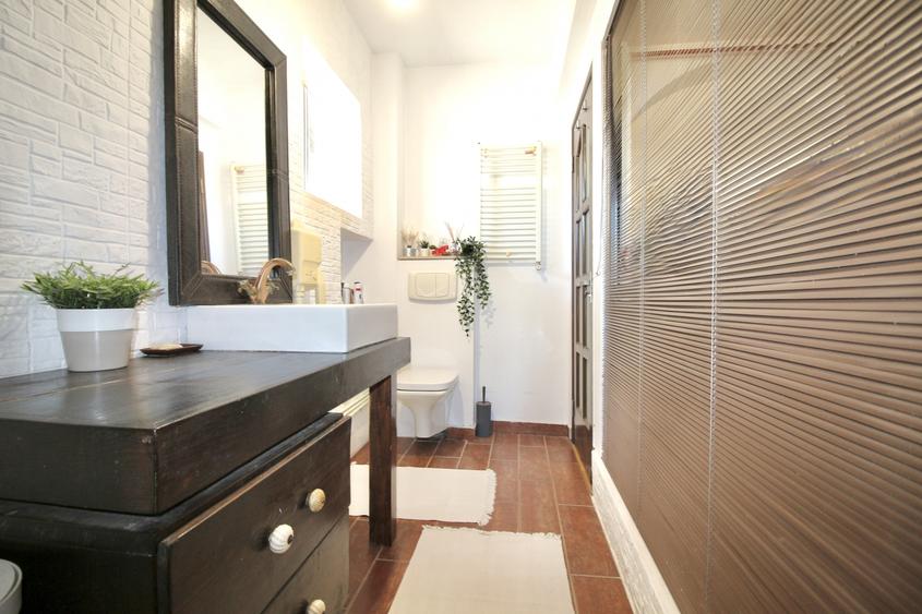 Apartament cu 2 camere decomandat, mobilat în Dorobanți