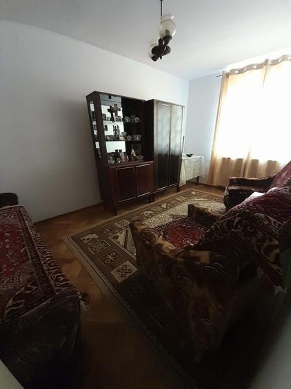 Apartament cu 2 camere decomandat în Exterior Vest