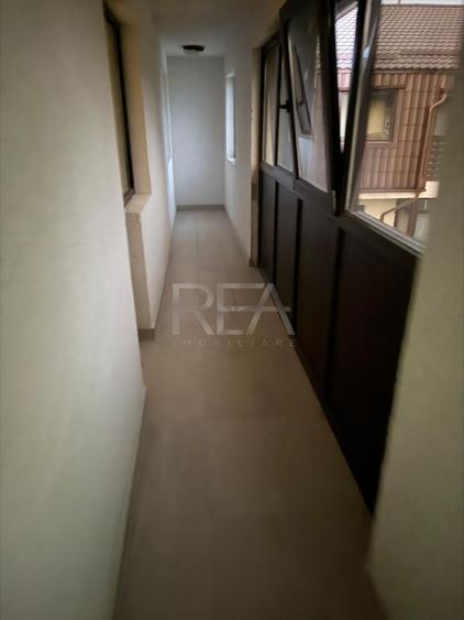 Apartament cu 3 camere decomandat, mobilat în Berceni