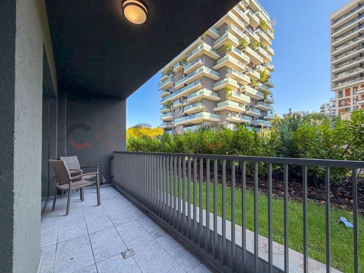 Apartament cu 3 camere semidecomandat, mobilat în Zorilor