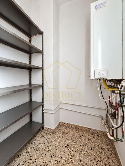 Apartament cu 3 camere decomandat, mobilat în Girocului
