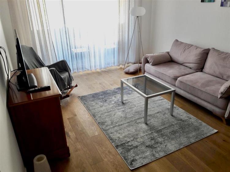 Apartament cu 2 camere decomandat, mobilat în Centrul Civic
