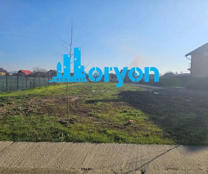 Teren de 448 mp, în Vest
