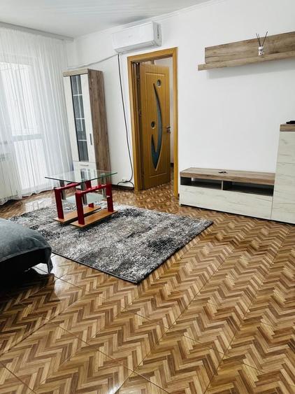 Apartament cu 2 camere semidecomandat în Popoveni