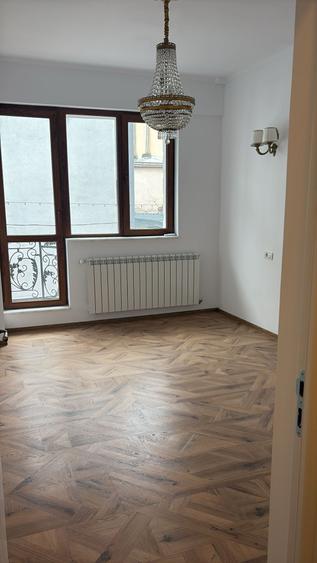 O Adresă de Prestigiu în Dorobanți: Rafinament, Marmură și Distincție - 13