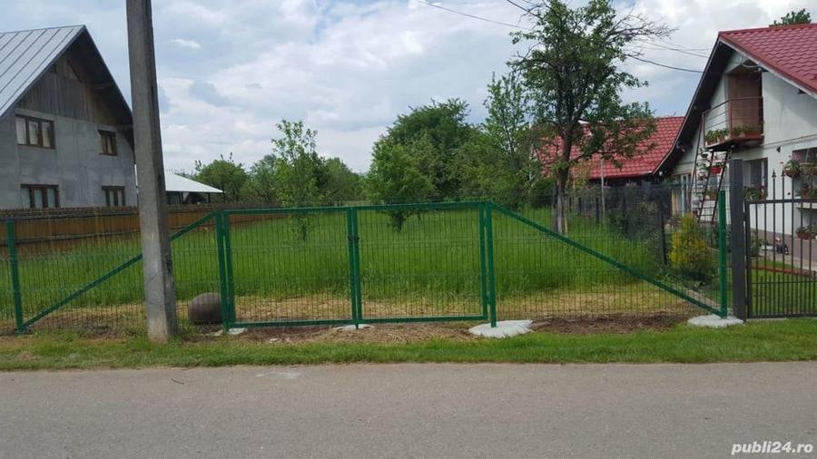 Teren de 2300 mp, în Brebu