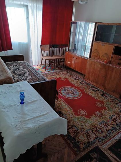 Apartament cu 2 camere decomandat în Est