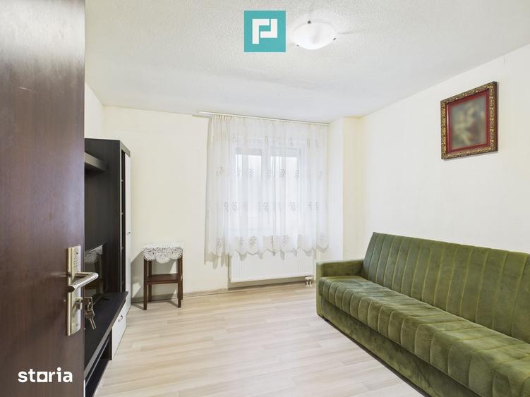 Casă cu 6 camere cu Teren 363 Mp în Blașcovici
