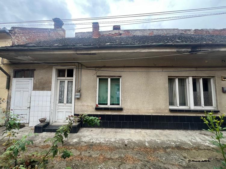 Casă cu 2 camere cu Canalizare în Fabric