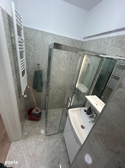 Apartament cu 3 camere în Rahova