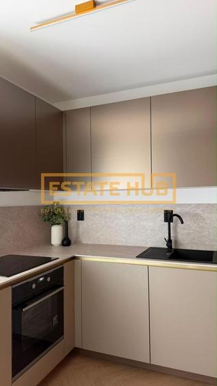 Apartament cu 3 camere semidecomandat, mobilat în Central
