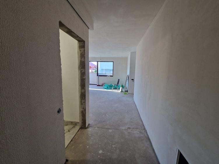 Apartament 3 camere, etaj 1, parcare subterana, boxa, 74 mp, Floresti - 3