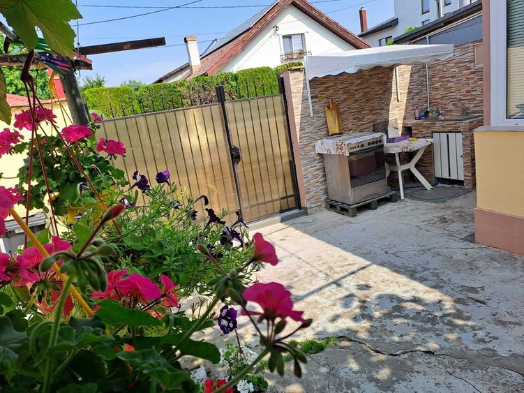 Casă cu 4 camere în Sud