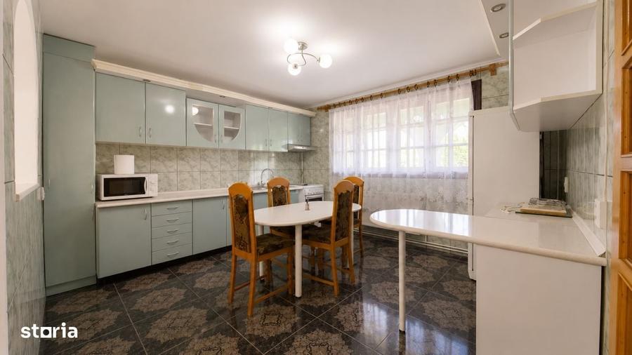 Casă cu 4 camere în Grădiște