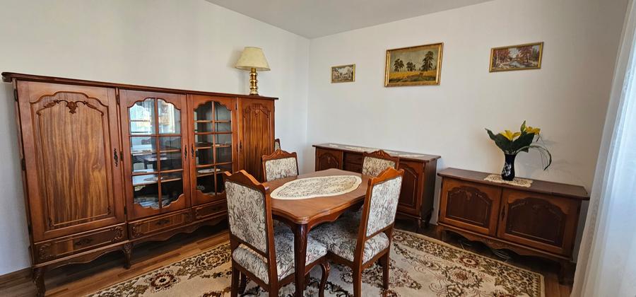 Apartament cu 2 camere decomandat în Cedonia