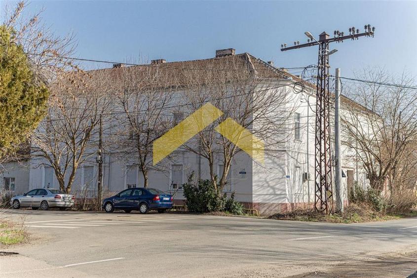 Casă cu 36 camere cu Canalizare în Grădiște