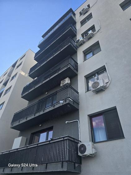 Apartament cu 3 camere decomandat în Fundeni