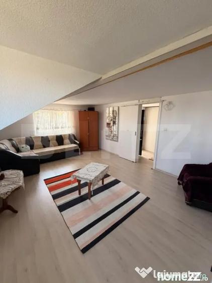 Casă cu 9 camere cu Teren 800 Mp în Central
