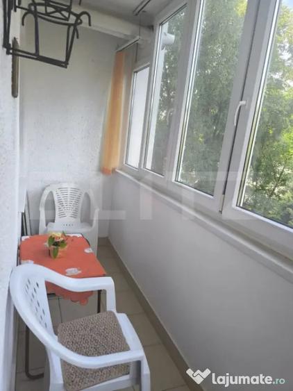 Apartament de vanzare, cu 3 camere si 3 balcoane, 74 mp, zon - 1