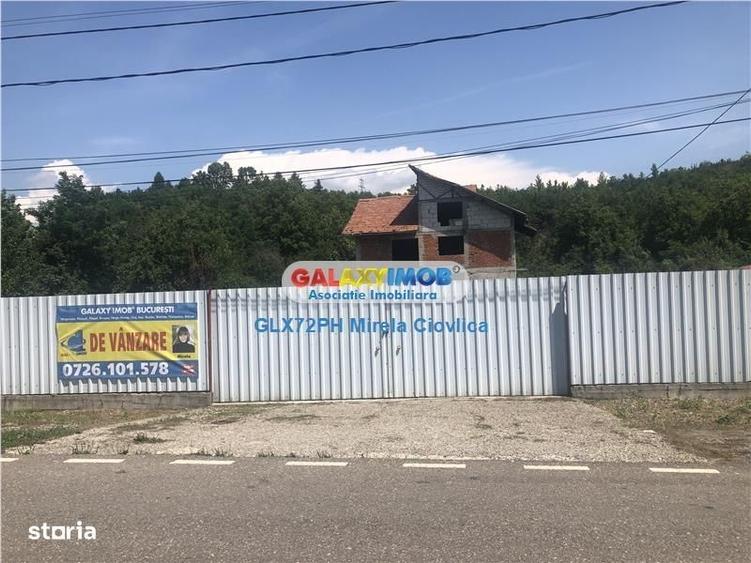 Casă cu 4 camere cu Teren 1513 Mp în Cornu