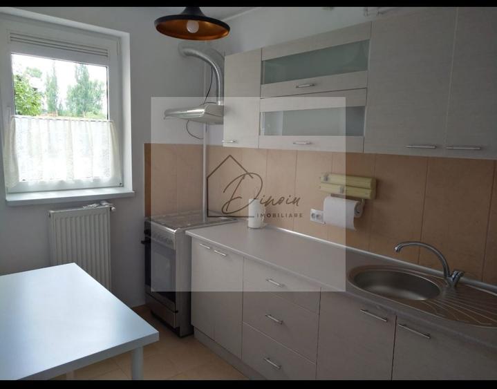 Apartament cu 2 camere semidecomandat, mobilat în Nord