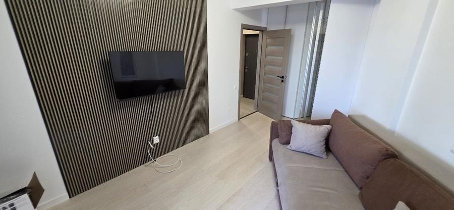 Apartament cu 2 camere decomandat în Apusului