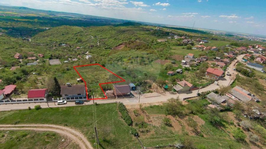 Teren Construcții intravilan de 3201 mp, în Nord-Est