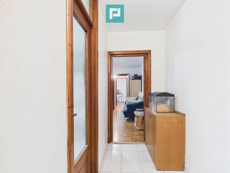 Apartament cu 3 camere semidecomandat, mobilat în Micălaca