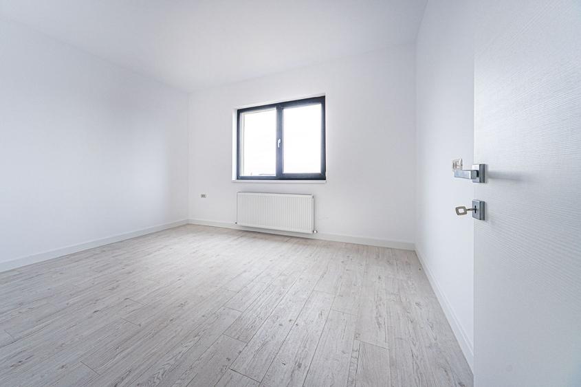 Apartament cu 3 camere decomandat în Brâncoveanu