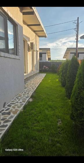 Casă cu 4 camere în Vișan