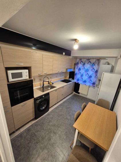 Apartament cu 2 camere decomandat în Florești